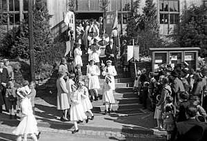 1953_letzte erstkommunion in der notkirche_n_27